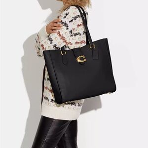 Coach Theo Tote Bag Sooo Cute 🤩 Perfect LOVE IT 😍💝💝